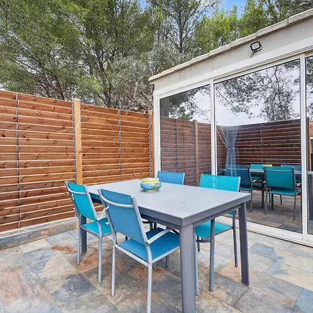 Cabanon Des Amandiers Avec Terrasse Διαμέρισμα